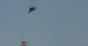 Xôn xao video nghi tiêm kích F-15 của Mỹ rơi tại Kuwait