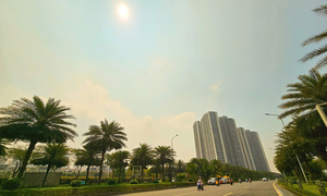 Đầu xuân miền Bắc nắng 34°C, thời tiết oi bức như giữa hè