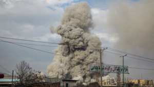 Iran tung đòn đáp trả chưa từng có, oanh tạc trung tâm tình báo Mỹ