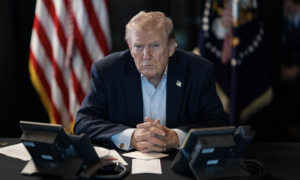 Ông Trump nói Iran muốn đàm phán nhưng 'đã quá muộn'