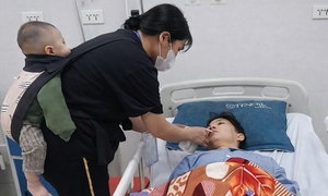 Gia đình ly tán trong bệnh viện: Cha đột quỵ, con sinh non và lời cầu cứu của người mẹ