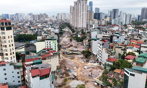 Hà Nội 'thần tốc' phá dỡ loạt công trình để làm đường Vành đai 2,5