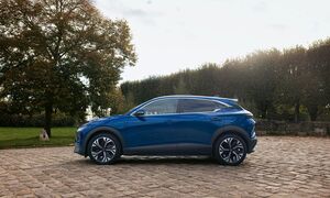 Mua VinFast VF 6 chỉ 0 đồng trả trước, 0 đồng sạc pin, lãi suất cố định 7%/năm