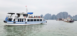 Quảng Ninh yêu cầu rà soát sau sự cố cháy tàu du lịch trên vịnh Hạ Long