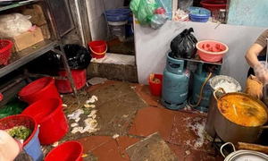 Đóng cửa quán bún riêu Hà Nội bị du khách chê trên MXH Trung Quốc