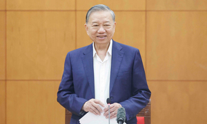 Tổng Bí thư: Khắc phục tình trạng 'thừa người quen việc cũ nhưng thiếu người làm việc mới'