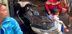 Cháy lớn giữa trưa, 5 căn nhà ở TP.HCM bị ảnh hưởng