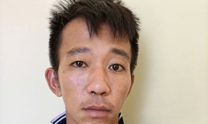 Đi nhờ tàu rồi đâm chết người trên biển