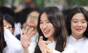 Hà Nội dự kiến đưa AI, bán dẫn, khoa học vũ trụ vào các trường chất lượng cao