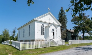 Giá nhà quá đắt, người phụ nữ Mỹ mua nhà thờ để ở chỉ với hơn 1 tỷ đồng