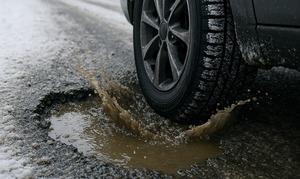 Những mẫu xe dễ hư hỏng khi 'vấp' ổ gà