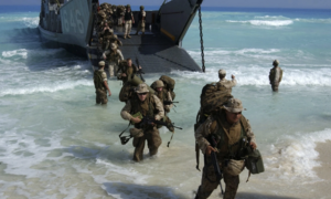 Mỹ sắp tung đòn sấm sét vào Iran: 2.500 lính thuỷ đánh bộ và tàu chiến nhận lệnh