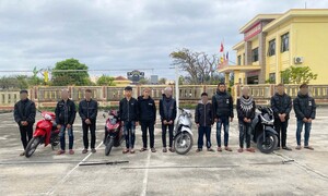 11 thanh thiếu niên đi xe máy chém người ở Quảng Trị