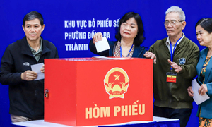 Các khu vực bỏ phiếu ở Hà Nội vận hành thử quy trình bầu cử trước 'giờ G'