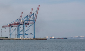 Tàu chở dầu bị tấn công ngoài khơi bờ biển Nga