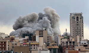 Iran tuyên bố bắn 700 tên lửa và 3.600 UAV vào mục tiêu của Mỹ và Israel