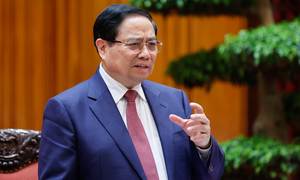 Thủ tướng: 'Không để thiếu hụt xăng dầu trong bất cứ hoàn cảnh nào'