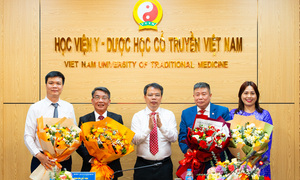Học viện Y - Dược học Cổ truyền Việt Nam bổ nhiệm lại 4 phó giáo sư