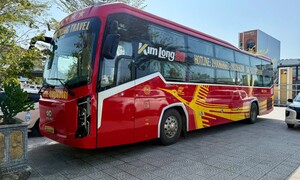 Phát hiện xe khách bị tước kiểm định vẫn cố tình tham gia giao thông