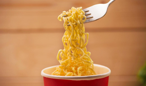 Người ăn chay có được ăn mỳ tôm?