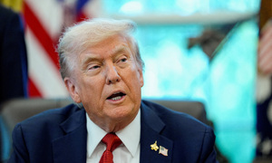 Ông Trump tính thu hẹp chiến dịch Iran, muốn các nước tự kiểm soát Hormuz