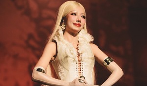 Nữ ca sĩ nhận 3 đề cử giải Cống hiến, 'cháy vé' 2 đêm nhạc chỉ sau 10 phút