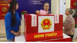 Ngày hội lớn ở Hà Nội: Những lá phiếu mang khát vọng đổi mới