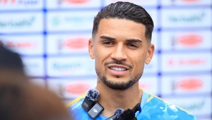 Cầu thủ nhập tịch Đỗ Hoàng Hên tiết lộ lời khuyên của HLV Kim Sang-sik