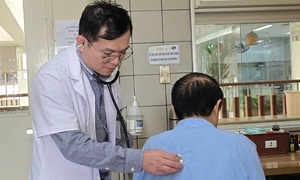 70% 'nốt mờ' phổi nhỏ dưới 3cm có thể ác tính, bác sĩ khuyến cáo gì?