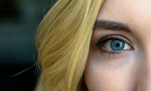 Vì sao mắt xanh lại phổ biến ở nhiều người châu Âu?