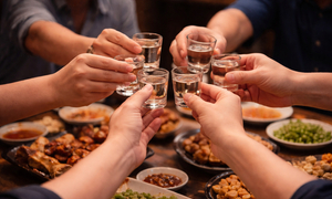 Phân biệt triệu chứng say rượu với ngộ độc rượu