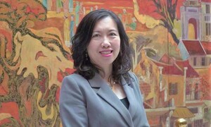 Nghề ngoại giao qua góc nhìn của Thứ trưởng Lê Thị Thu Hằng: Từ 'sang trọng' đến 'hệ trọng'