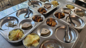 Sau vụ 300 tấn lợn bệnh, hơn 2.900 trường ở Hà Nội rà soát đầu mối thực phẩm bán trú