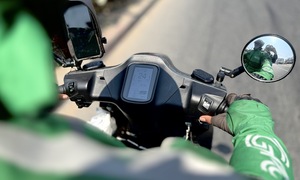 Nhiều tài xế xe công nghệ 'nhẹ gánh' khi chuyển sang xe điện