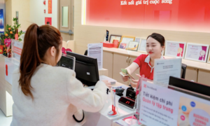 Nhà đầu tư cá nhân rút vốn khỏi vàng, đổ tiền sang ngân hàng và bất động sản