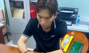 Khởi tố thanh niên trộm đồng hồ Rolex của bạn gái ở TP.HCM
