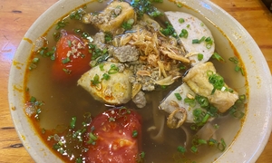 Cách nấu bánh đa riêu cua đơn giản tại nhà