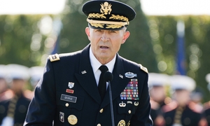 Tham mưu trưởng Lục quân Mỹ bị yêu cầu từ chức ngay lập tức