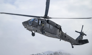 Trực thăng Mỹ trúng hỏa lực của Iran khi tìm kiếm phi công