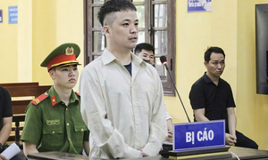 Cưỡng đoạt tiền của CSGT, TikToker Lê Việt Hùng lĩnh 7,5 năm tù