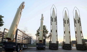 Tên lửa Iran tiếp tục xuyên thủng Vòm Sắt, Israel dọa truy sát lãnh đạo Iran