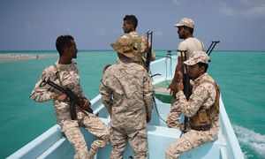 Iran dọa mở rộng phong tỏa eo biển Bab el-Mandeb, Israel tấn công hạ tầng Tehran