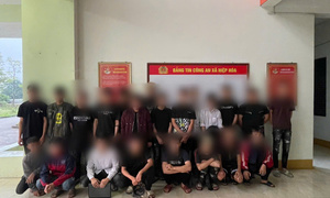 25 thanh thiếu niên vác dao 'phóng lợn' hỗn chiến náo loạn tuyến phố Bắc Ninh