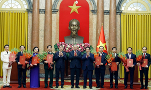 Tổng Bí thư, Chủ tịch nước trao quyết định bổ nhiệm các thành viên Chính phủ