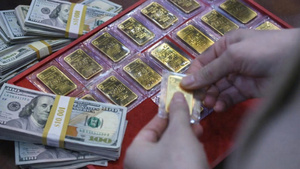 Vay vàng thời giá thấp, sau 17 năm doanh nghiệp 'ôm' nợ khổng lồ