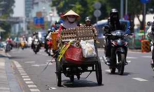 TP.HCM nắng như đổ lửa, chuyên gia dự báo sắp có mưa chuyển mùa