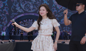 Hoà Minzy hé lộ bất ngờ, Vũ Thuỳ Linh hát hit tỷ view ở concert mở màn LHPT 2026