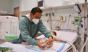 Trẻ mắc tay chân miệng tăng cao, nhiều ca nguy kịch do chủng EV71