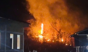 Công an Quảng Trị điều cán bộ, chiến sỹ hỗ trợ dập tắt cháy rừng lớn ở Lào