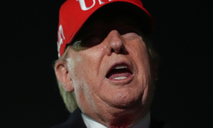 Tổng thống Trump doạ 'tiêu diệt' các tàu Iran tiếp cận khu vực phong tỏa